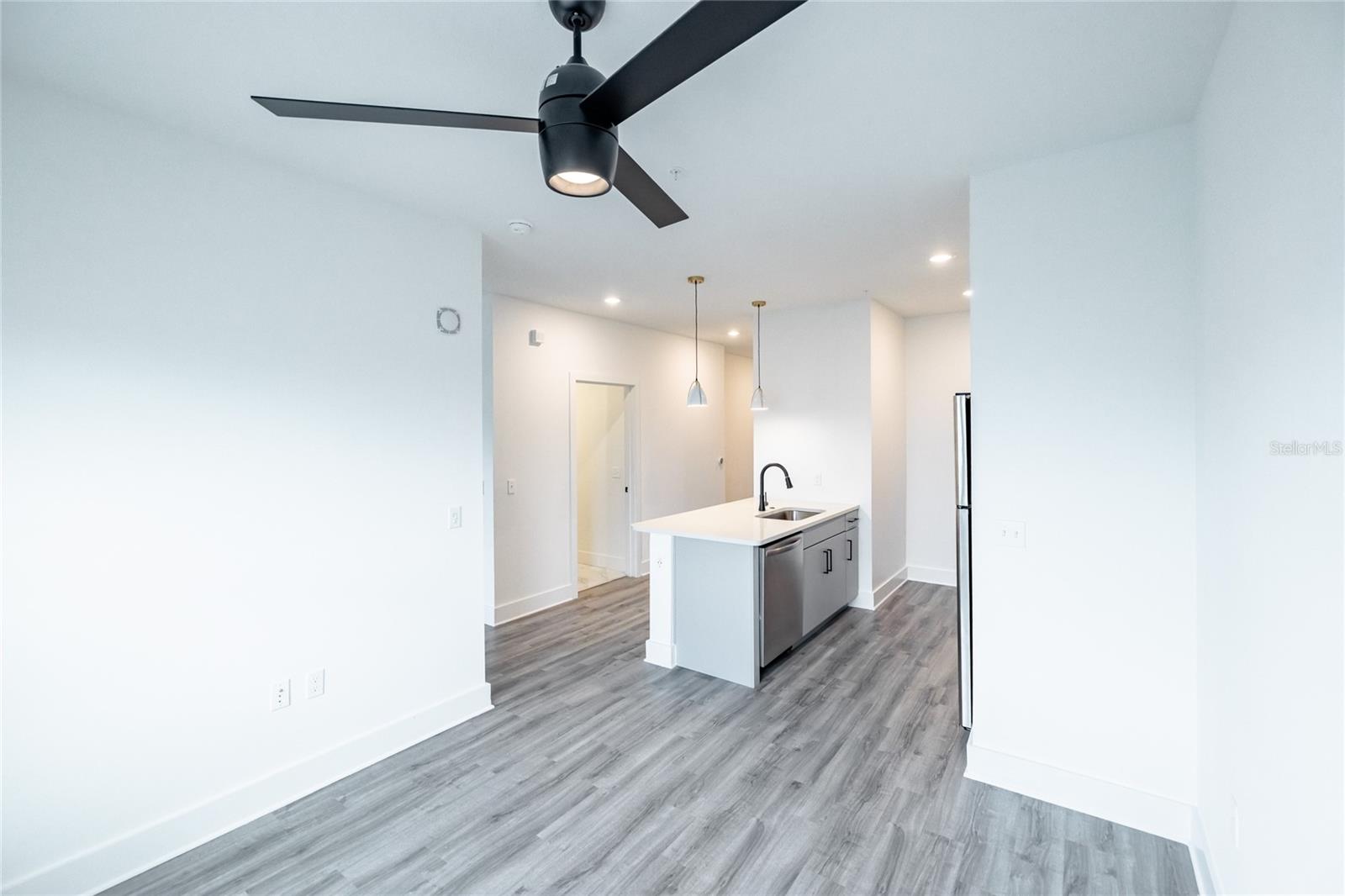 1420 LAKEFRONT DR #ST-1206, SARASOTA, FL, 34240