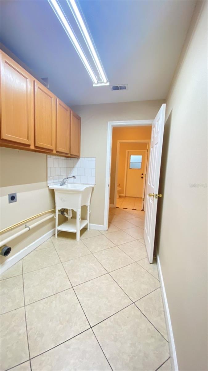 2705 AMANDA KAY WAY, KISSIMMEE, FL, 34744