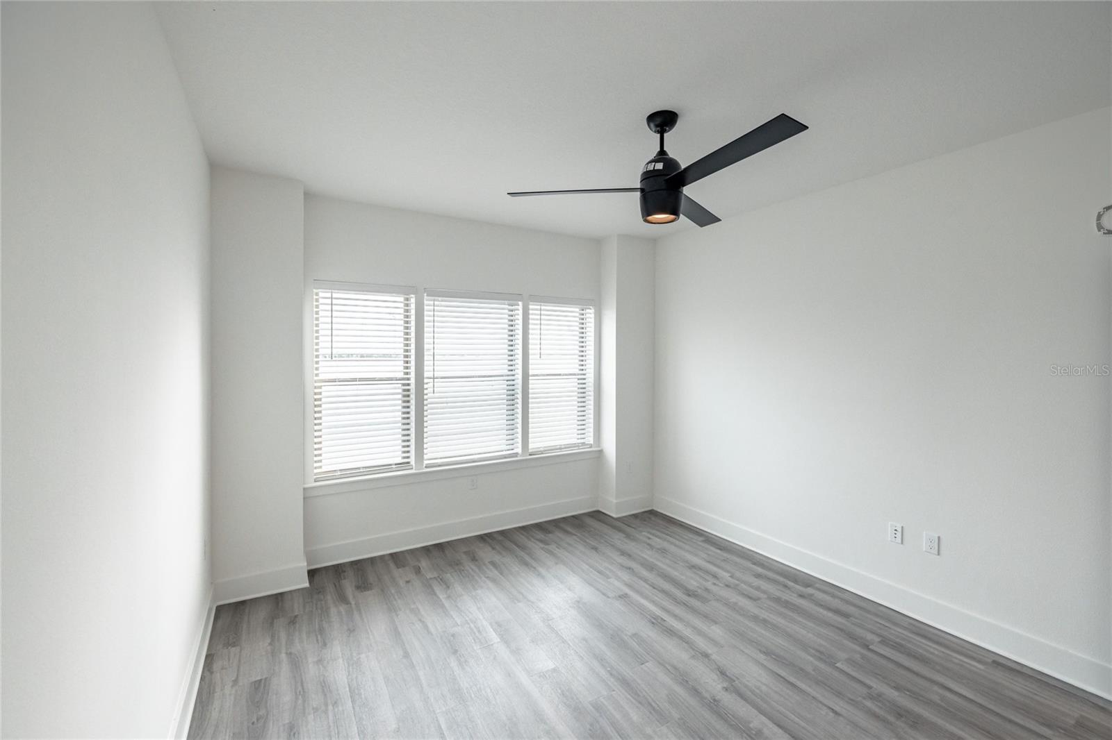1420 LAKEFRONT DR #7403, SARASOTA, FL, 34240
