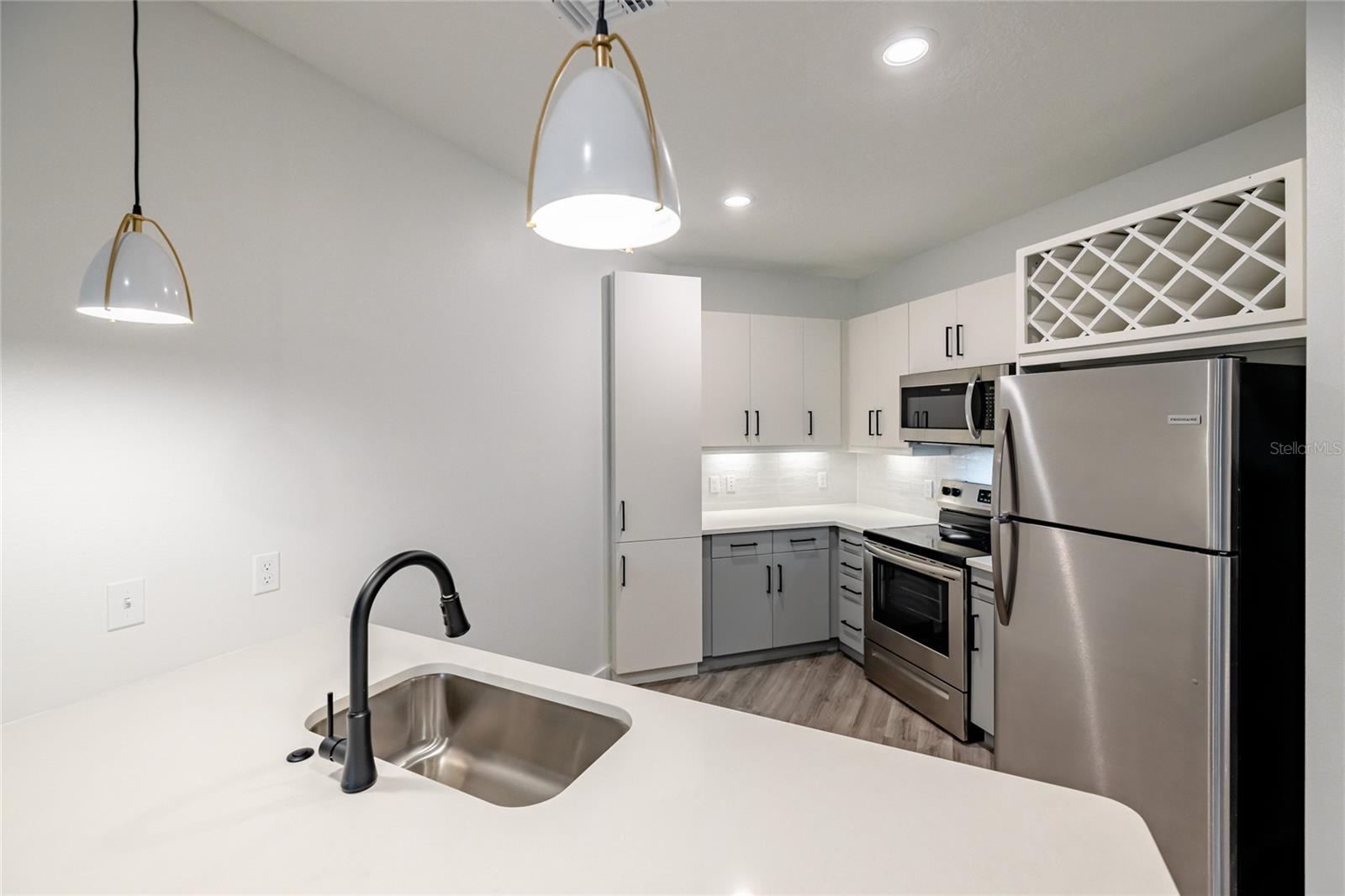 1420 LAKEFRONT DR #3119, SARASOTA, FL, 34240