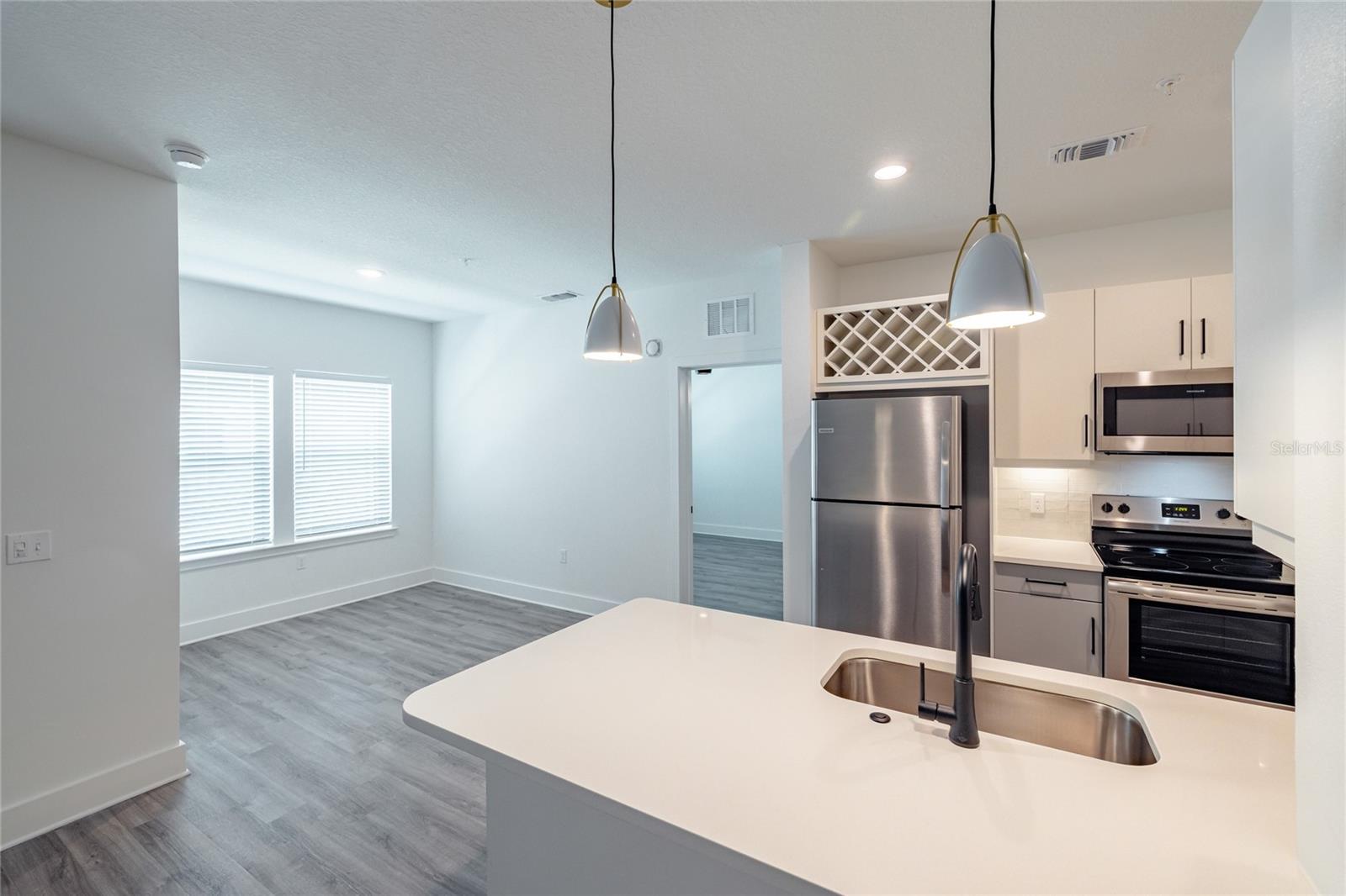 1420 LAKEFRONT DR #7113, SARASOTA, FL, 34240