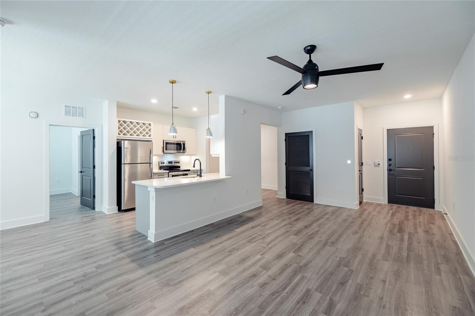 1420 LAKEFRONT DR #7113, SARASOTA, FL, 34240