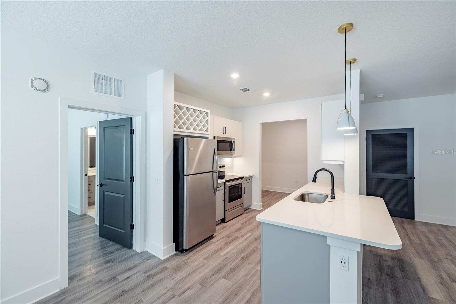 1420 LAKEFRONT DR #7113, SARASOTA, FL, 34240