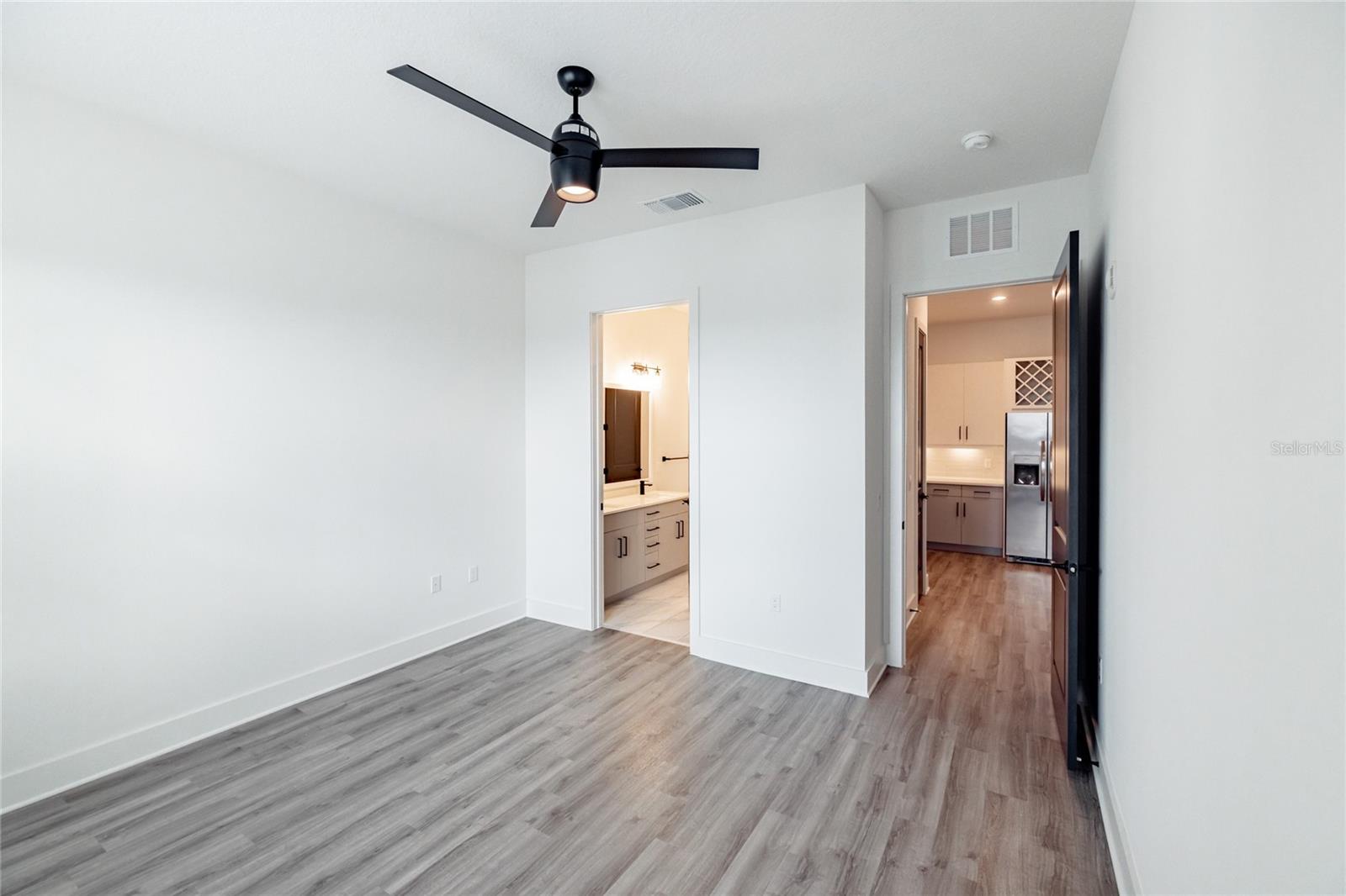 1420 LAKEFRONT DR #3313, SARASOTA, FL, 34240