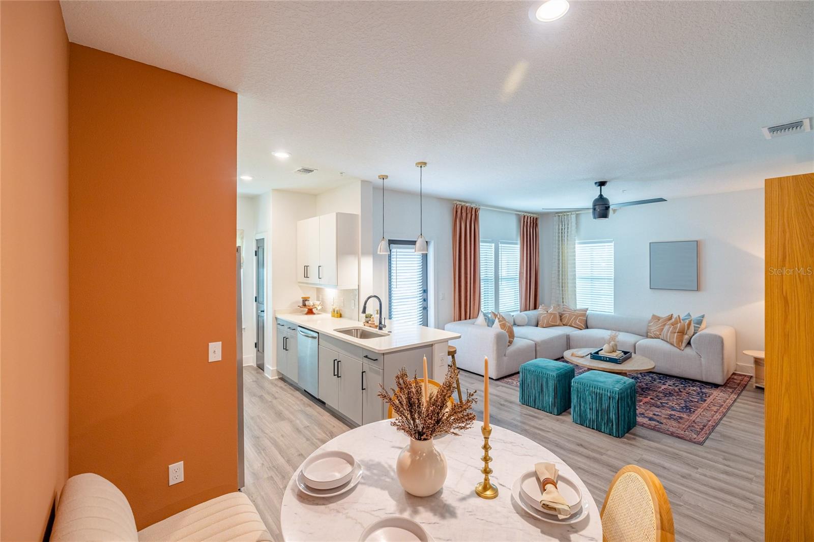 1420 LAKEFRONT DR #2208, SARASOTA, FL, 34240