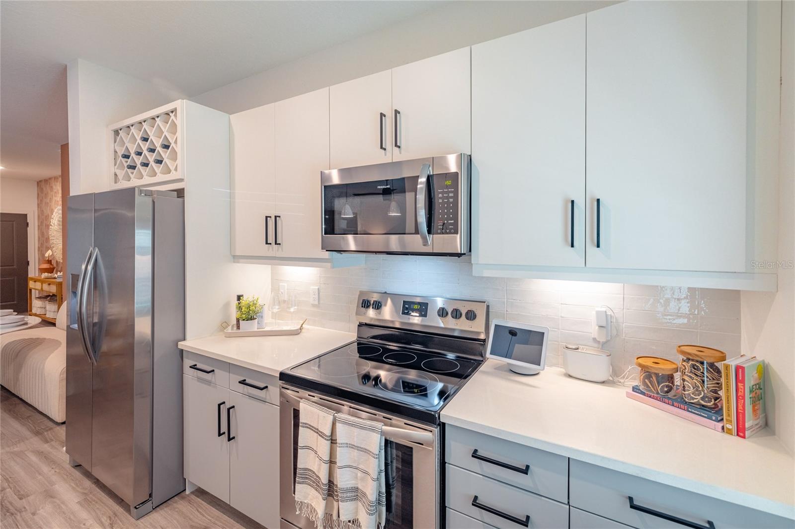 1420 LAKEFRONT DR #2208, SARASOTA, FL, 34240