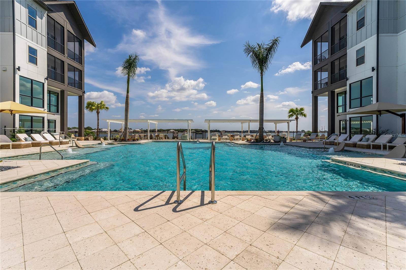 1420 LAKEFRONT DR #2208, SARASOTA, FL, 34240