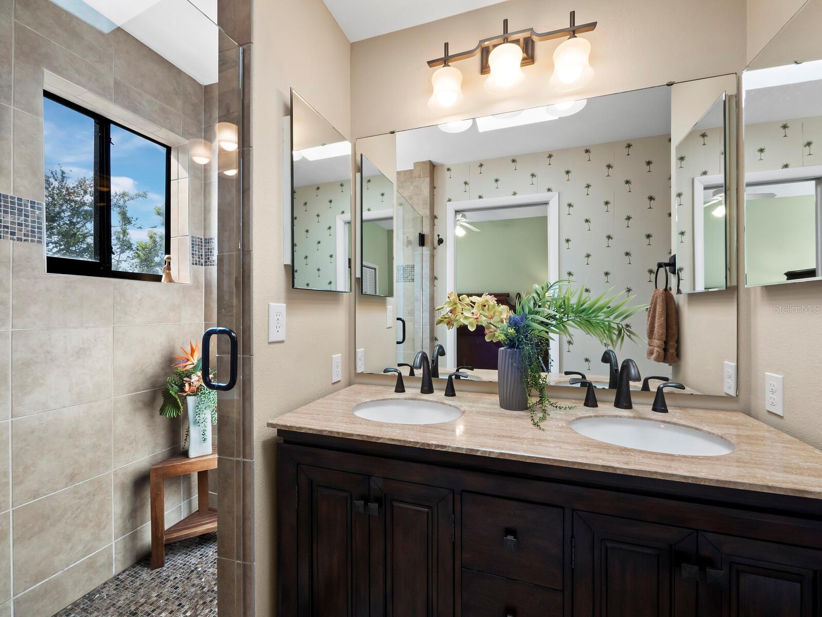 1922 HARBOURSIDE DR #1102, LONGBOAT KEY, FL, 34228