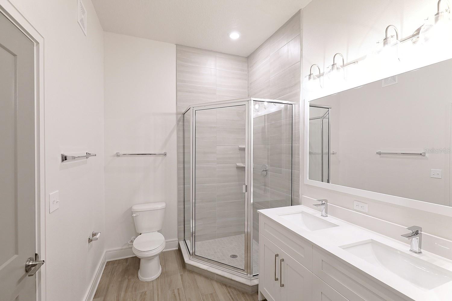 1420 LAKEFRONT DR #TH-203, SARASOTA, FL, 34240