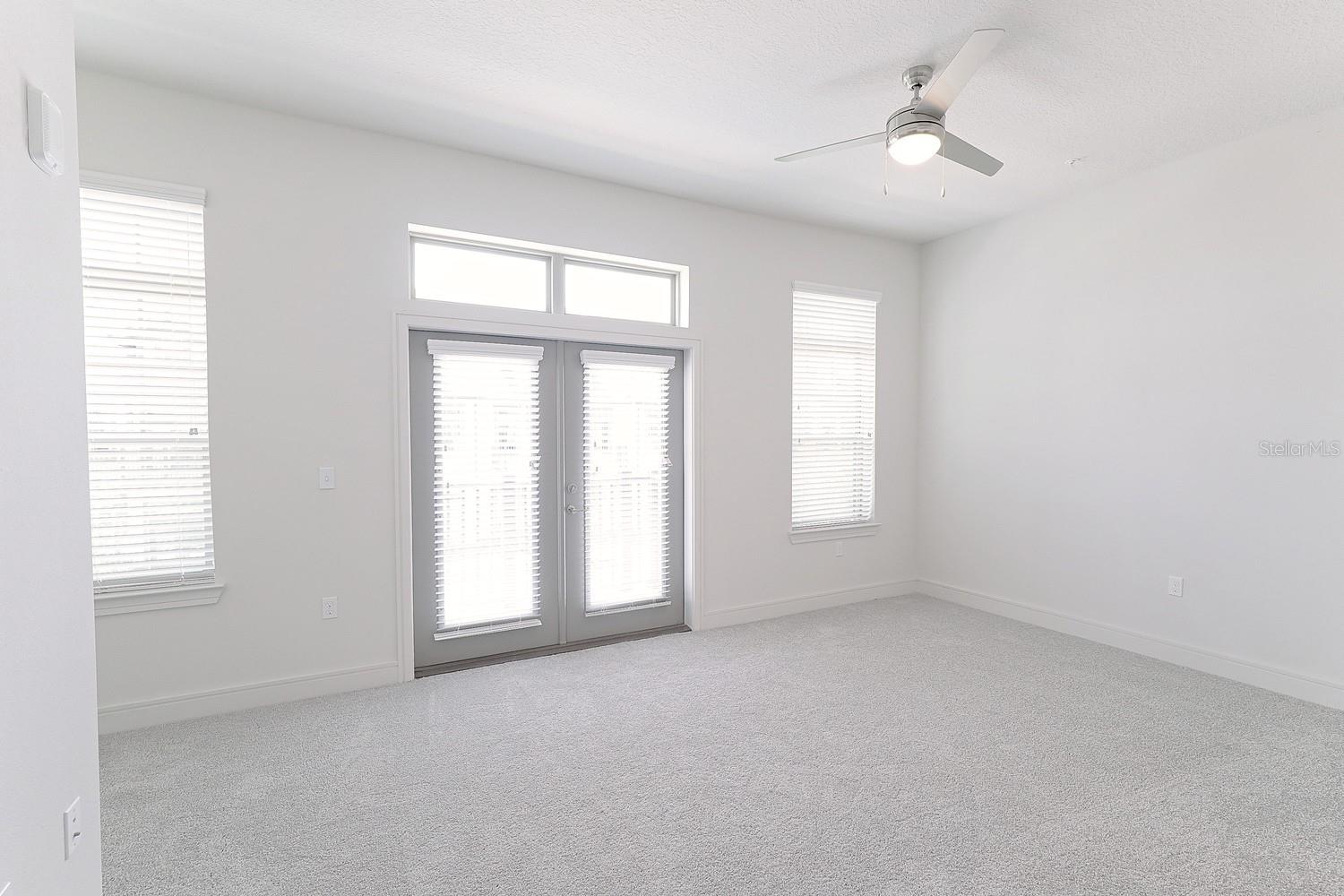 1420 LAKEFRONT DR #TH-203, SARASOTA, FL, 34240