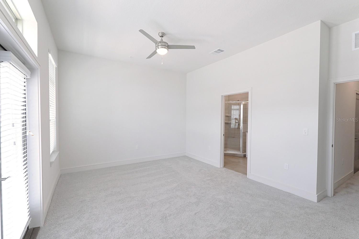 1420 LAKEFRONT DR #TH-203, SARASOTA, FL, 34240