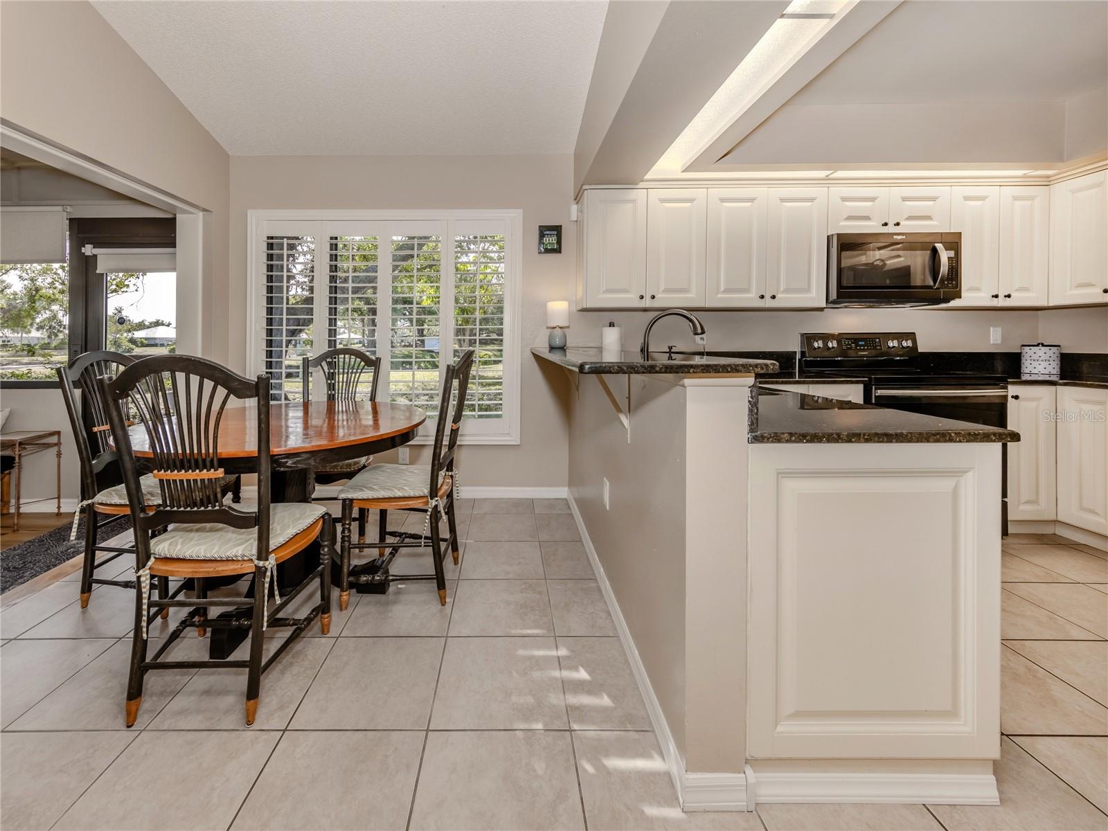 341 PEMBROKE LN #227, VENICE, FL, 34293