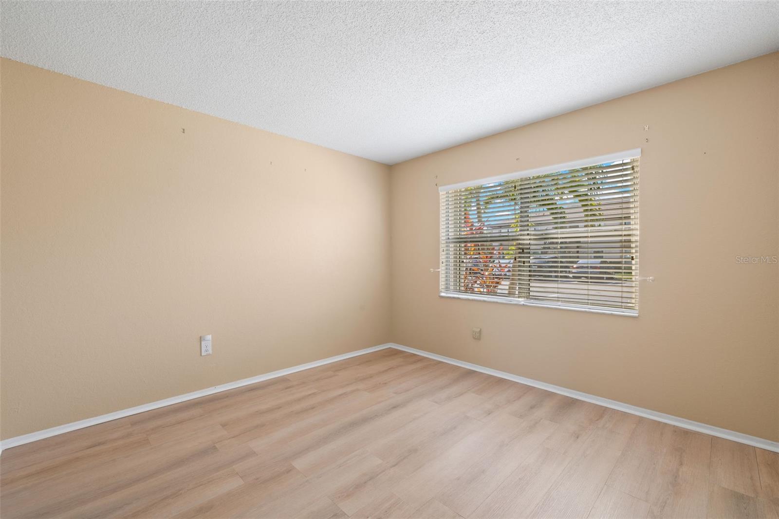 25100 SANDHILL BLVD #102, PUNTA GORDA, FL, 33983
