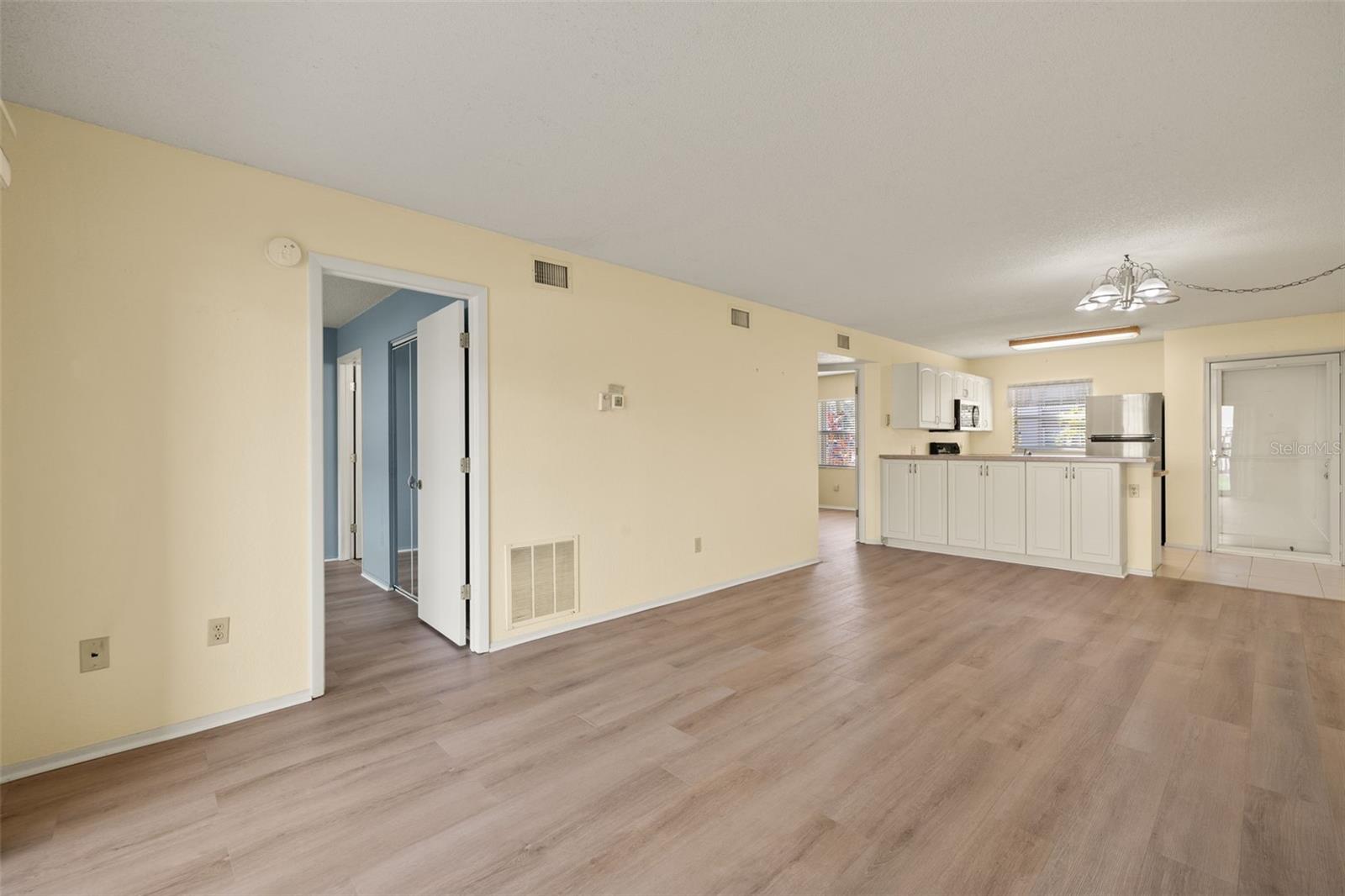 25100 SANDHILL BLVD #102, PUNTA GORDA, FL, 33983