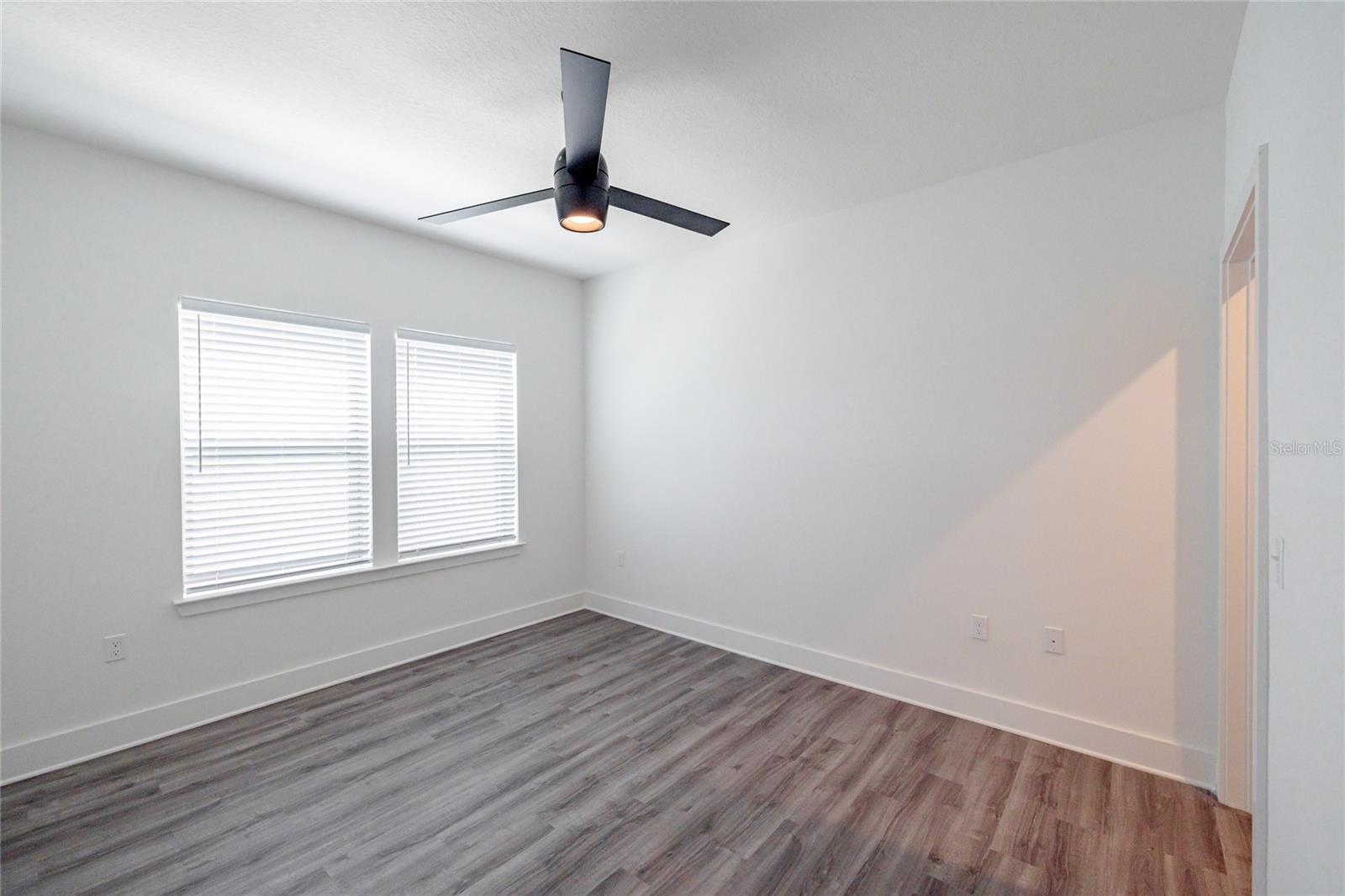 1420 LAKEFRONT DR #6111, SARASOTA, FL, 34240