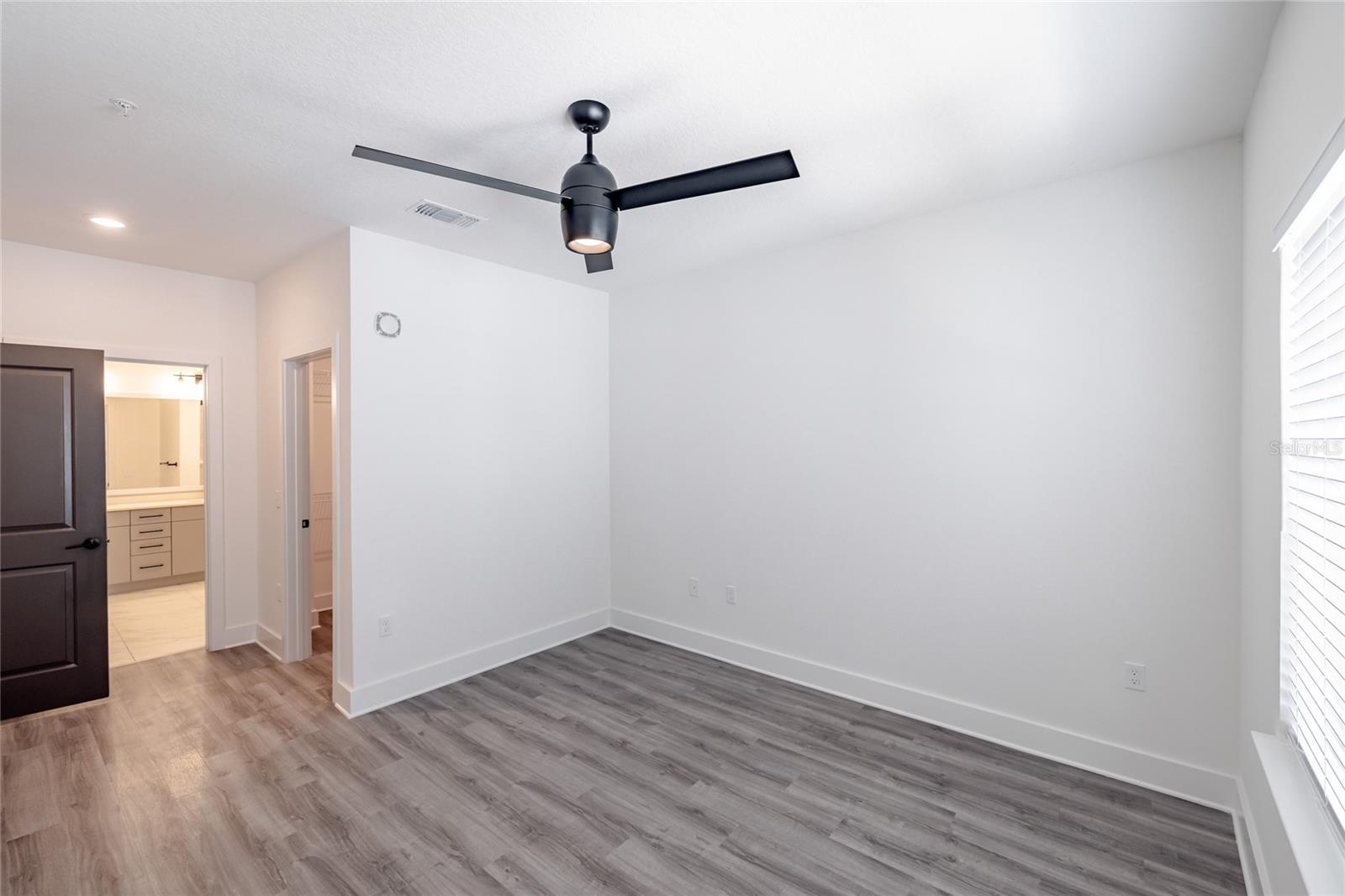 1420 LAKEFRONT DR #6111, SARASOTA, FL, 34240