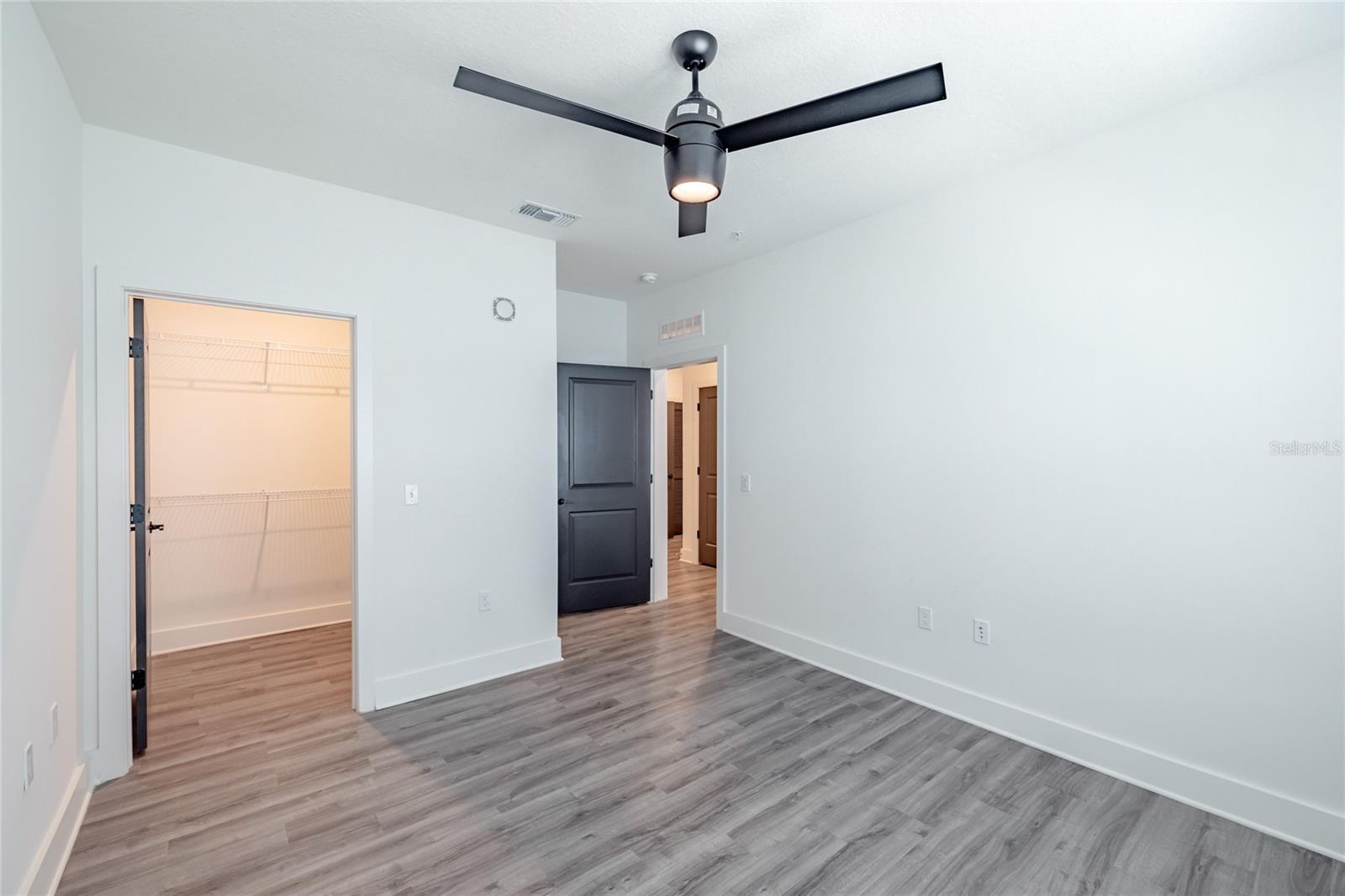 1420 LAKEFRONT DR #6111, SARASOTA, FL, 34240