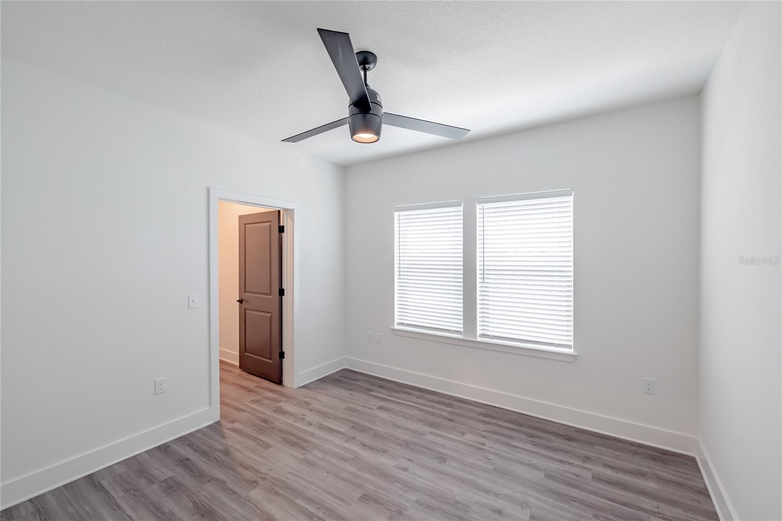1420 LAKEFRONT DR #6111, SARASOTA, FL, 34240