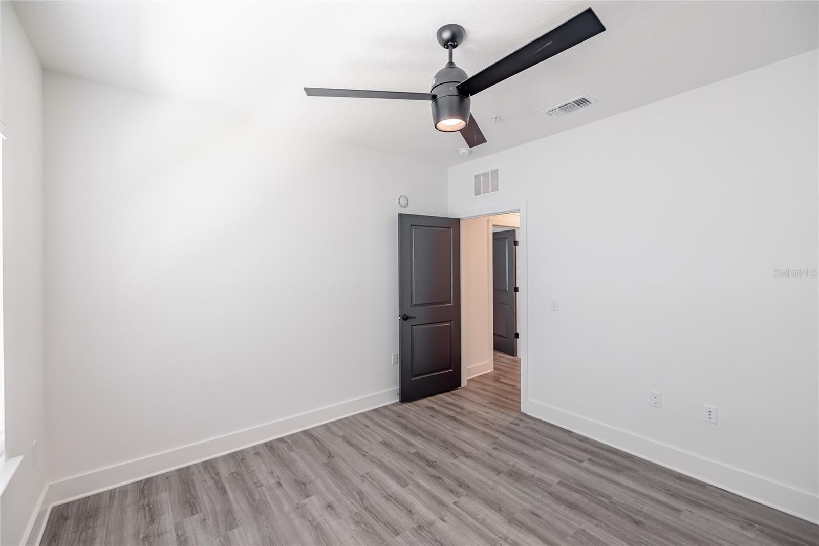 1420 LAKEFRONT DR #6111, SARASOTA, FL, 34240
