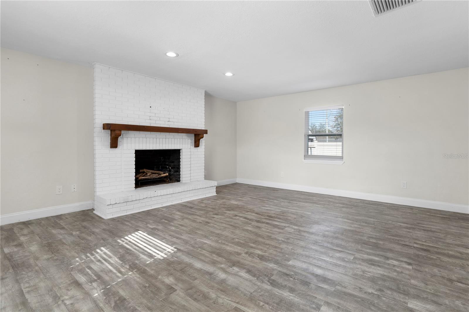 1606 NAVARRE AVE, ORLANDO, FL, 32822