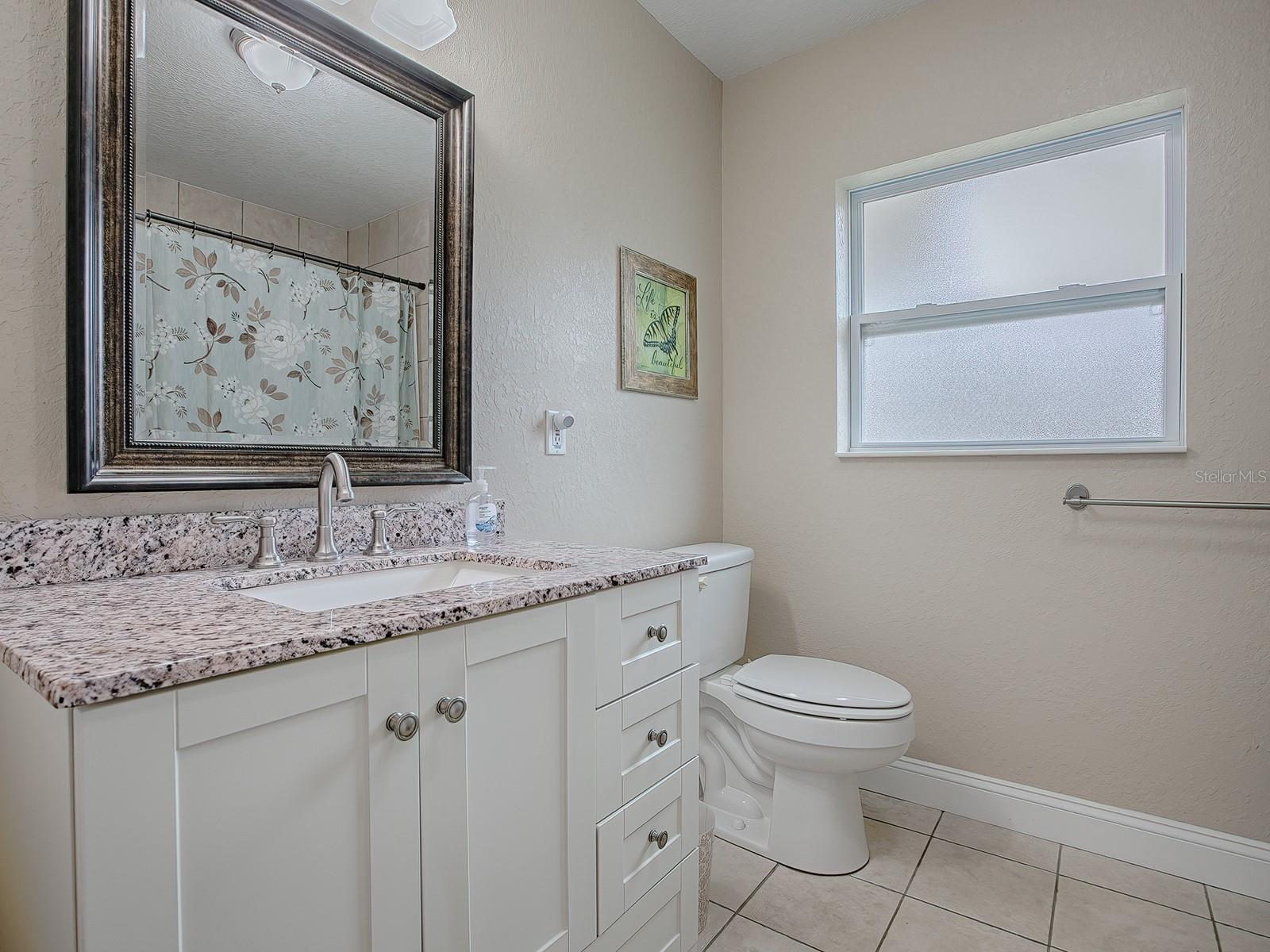 1415 PARK AVE, TAVARES, FL, 32778