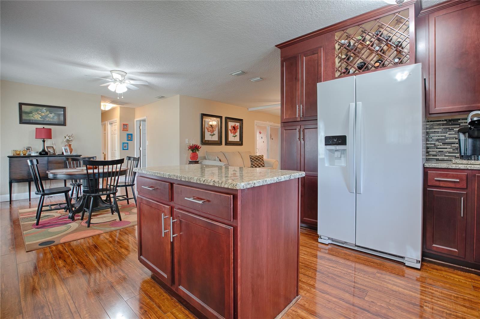 1415 PARK AVE, TAVARES, FL, 32778
