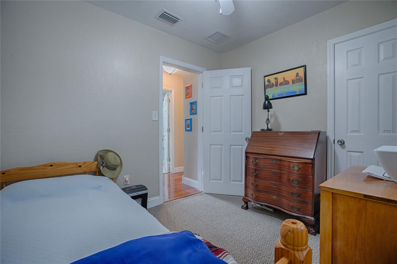 1415 PARK AVE, TAVARES, FL, 32778