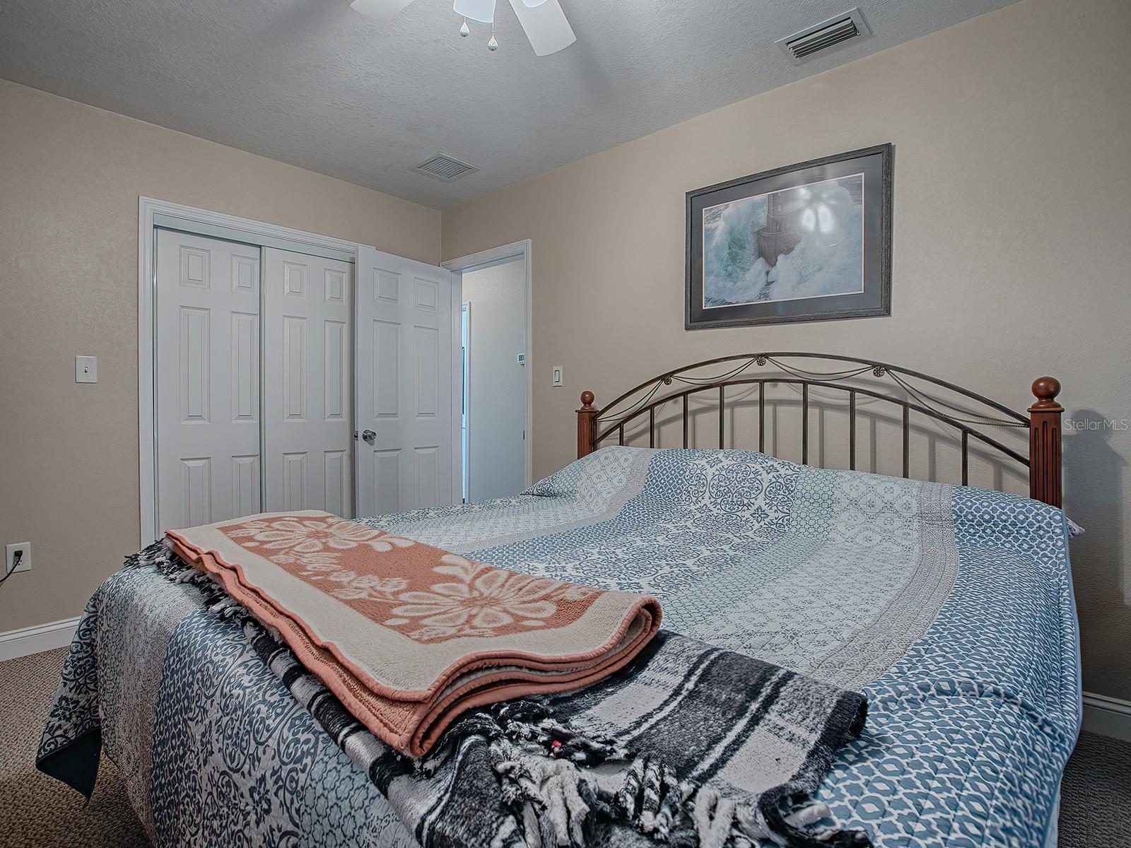 1415 PARK AVE, TAVARES, FL, 32778