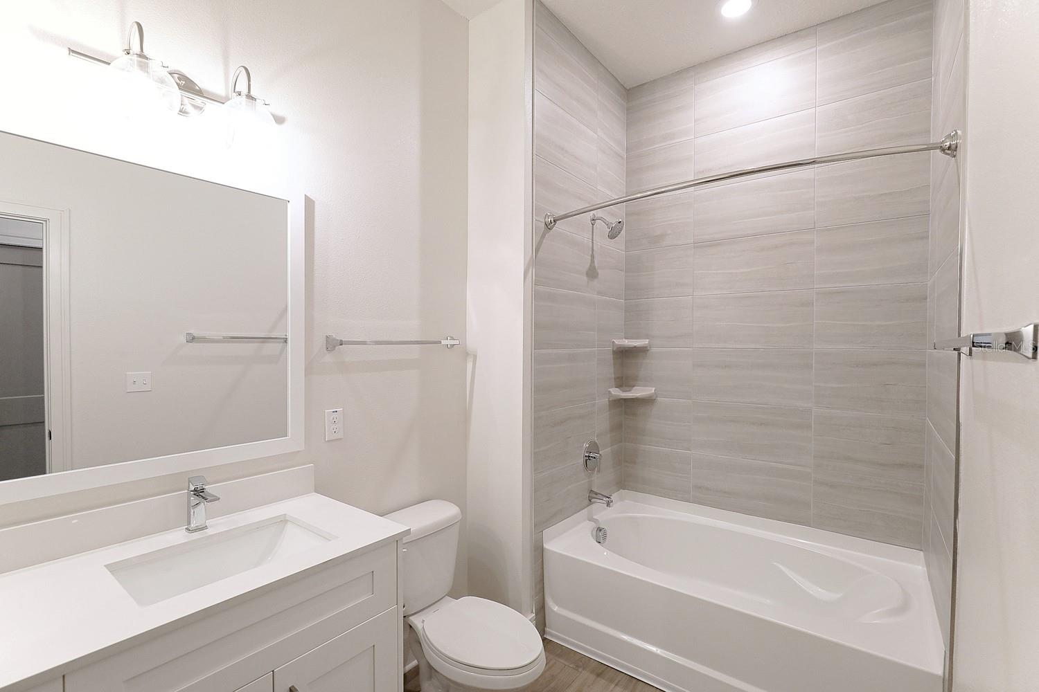 1420 LAKEFRONT DR #TH-104, SARASOTA, FL, 34240