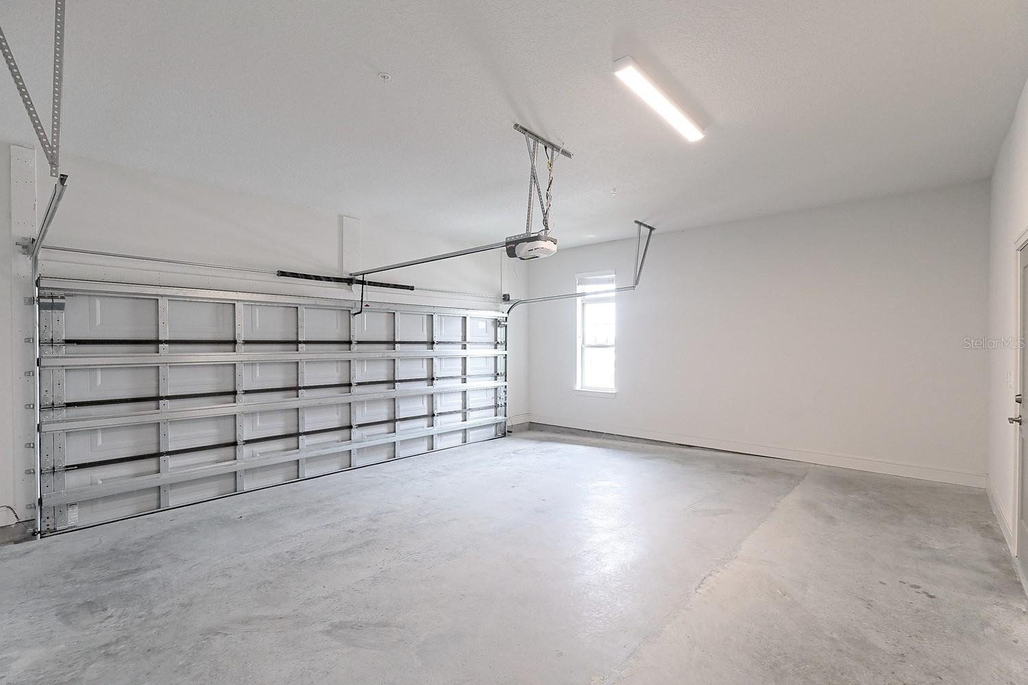1420 LAKEFRONT DR #TH-101, SARASOTA, FL, 34240