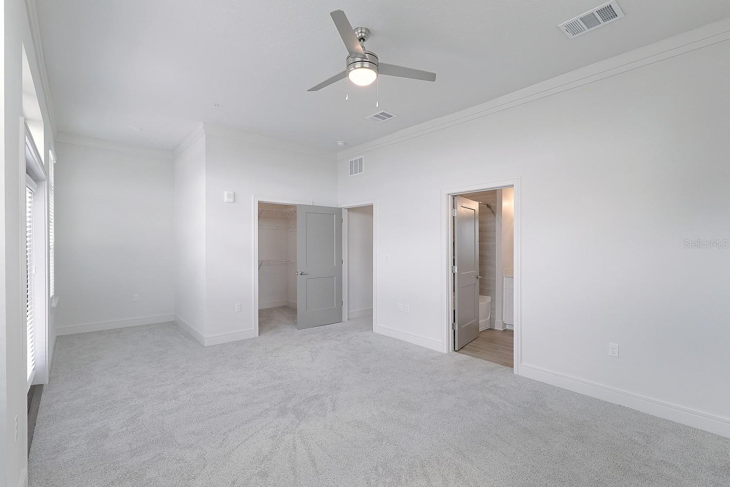 1420 LAKEFRONT DR #TH-101, SARASOTA, FL, 34240