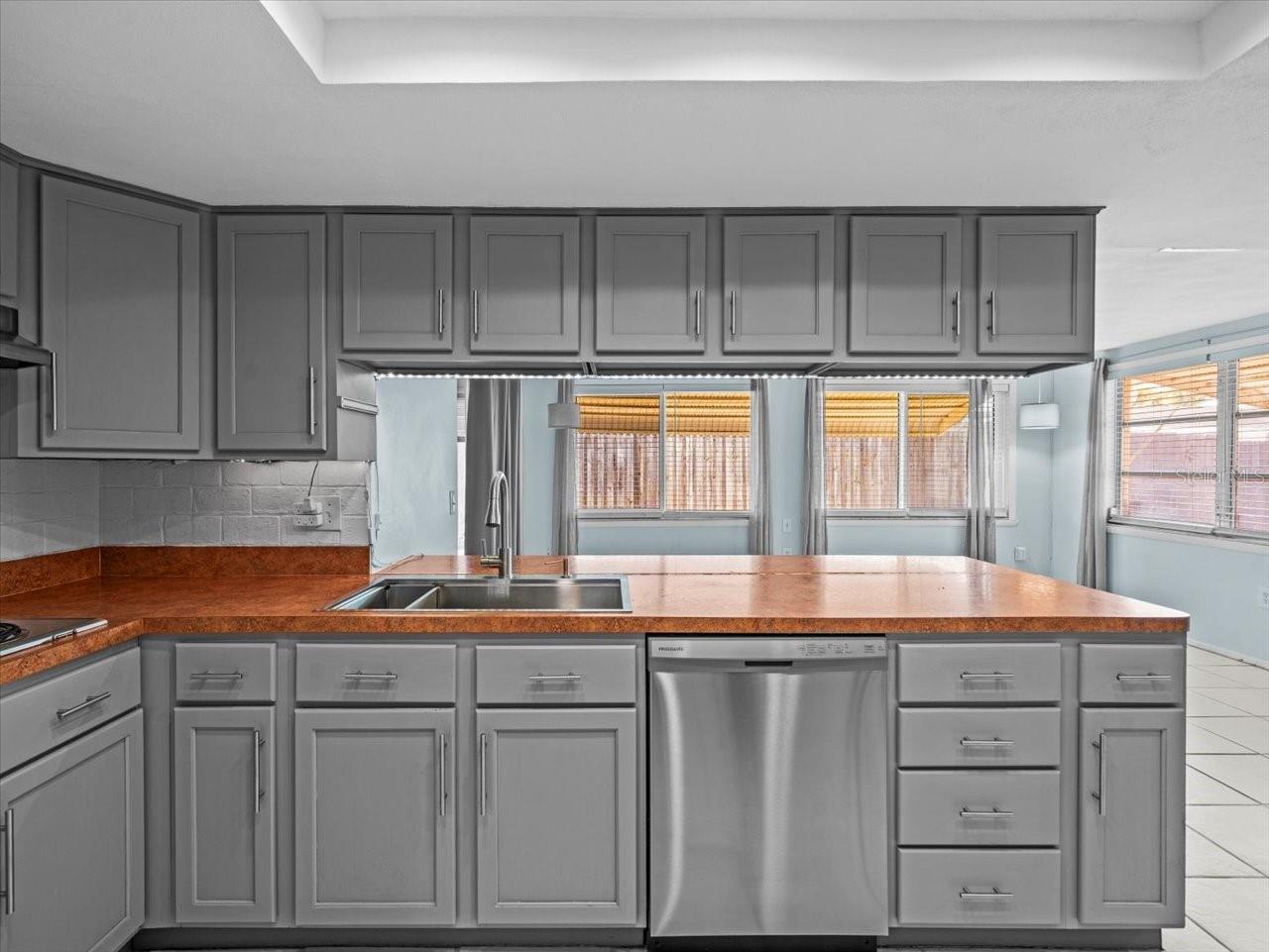 3654 BLACKHAWK DR, NEW PORT RICHEY, FL, 34652