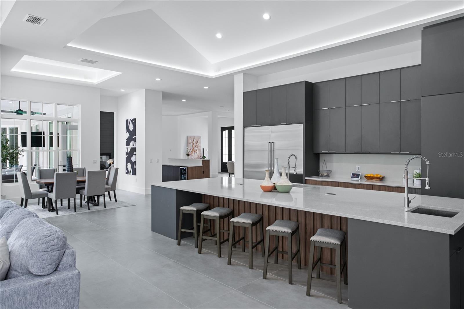 O6276258 Property Photo