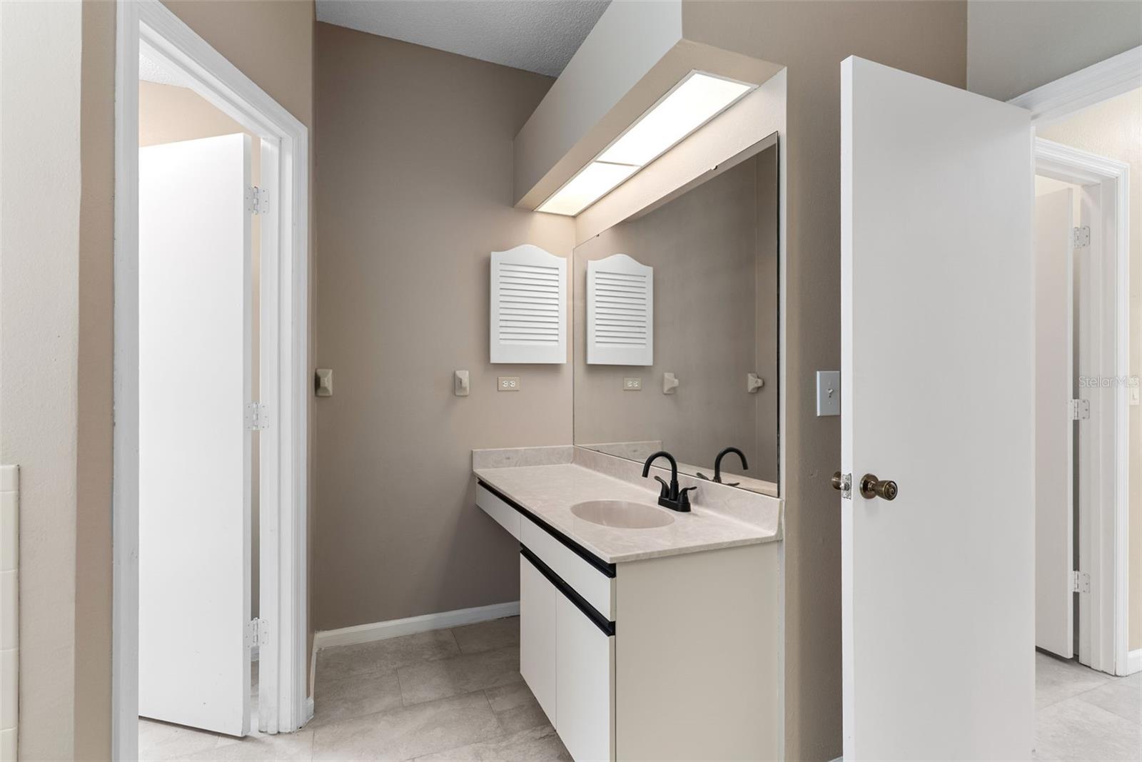 3404 SHADY BROOK LN, SARASOTA, FL, 34243