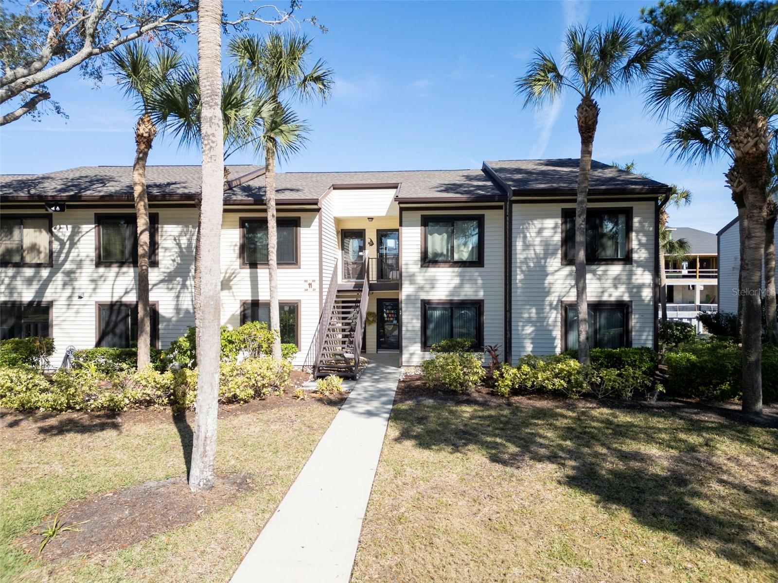 355 MOORINGS COVE DR #355, TARPON SPRINGS, FL, 34689