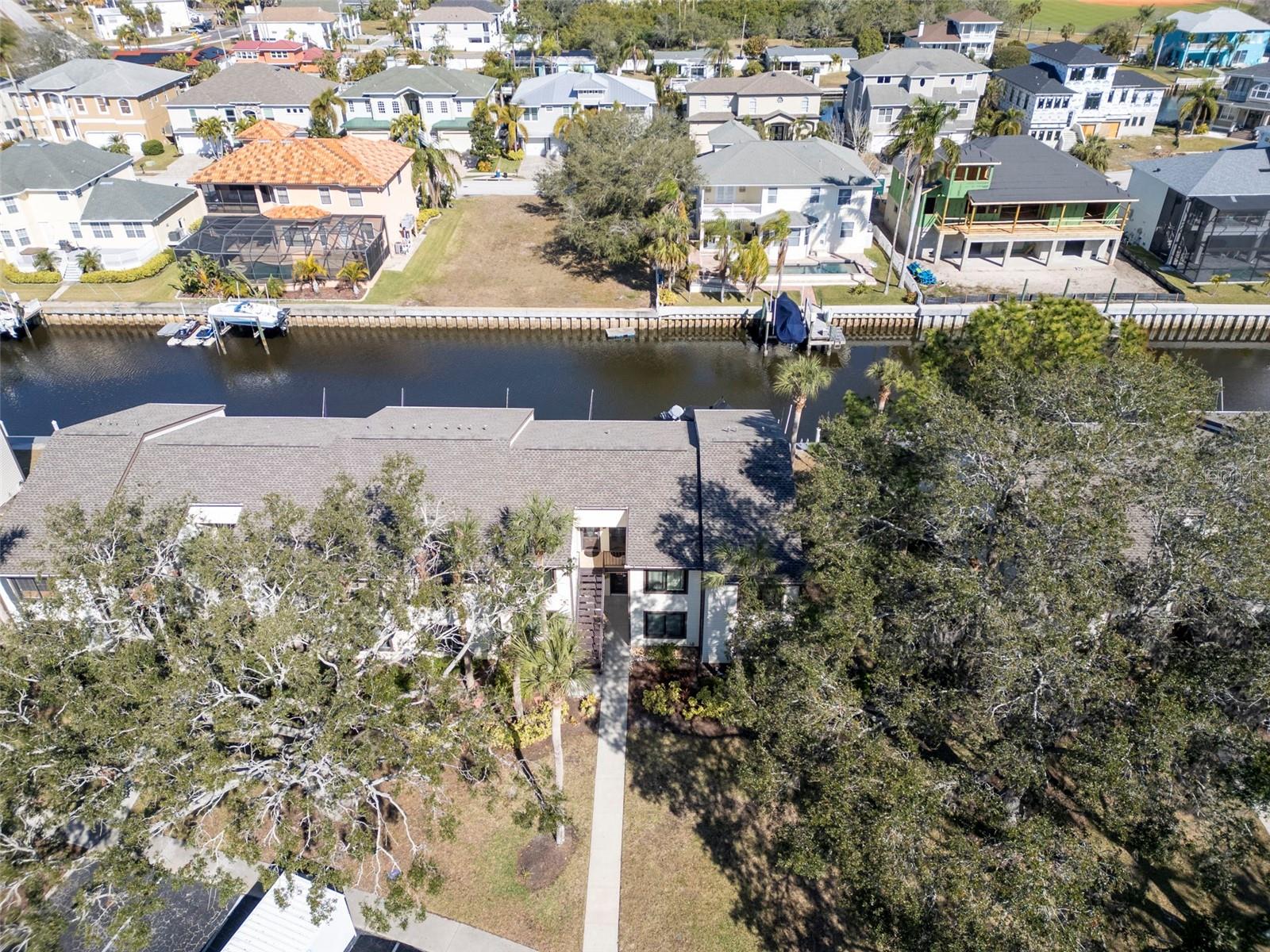 355 MOORINGS COVE DR #355, TARPON SPRINGS, FL, 34689
