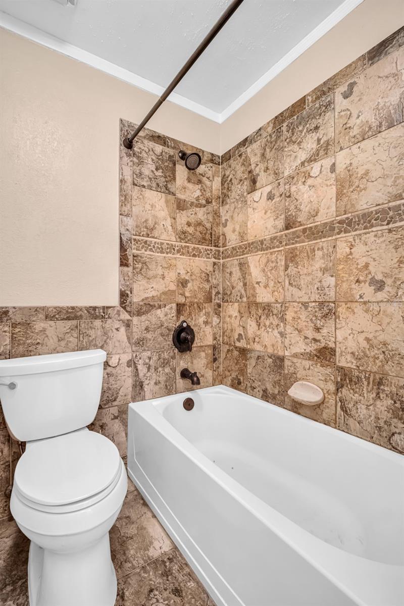 355 MOORINGS COVE DR #355, TARPON SPRINGS, FL, 34689