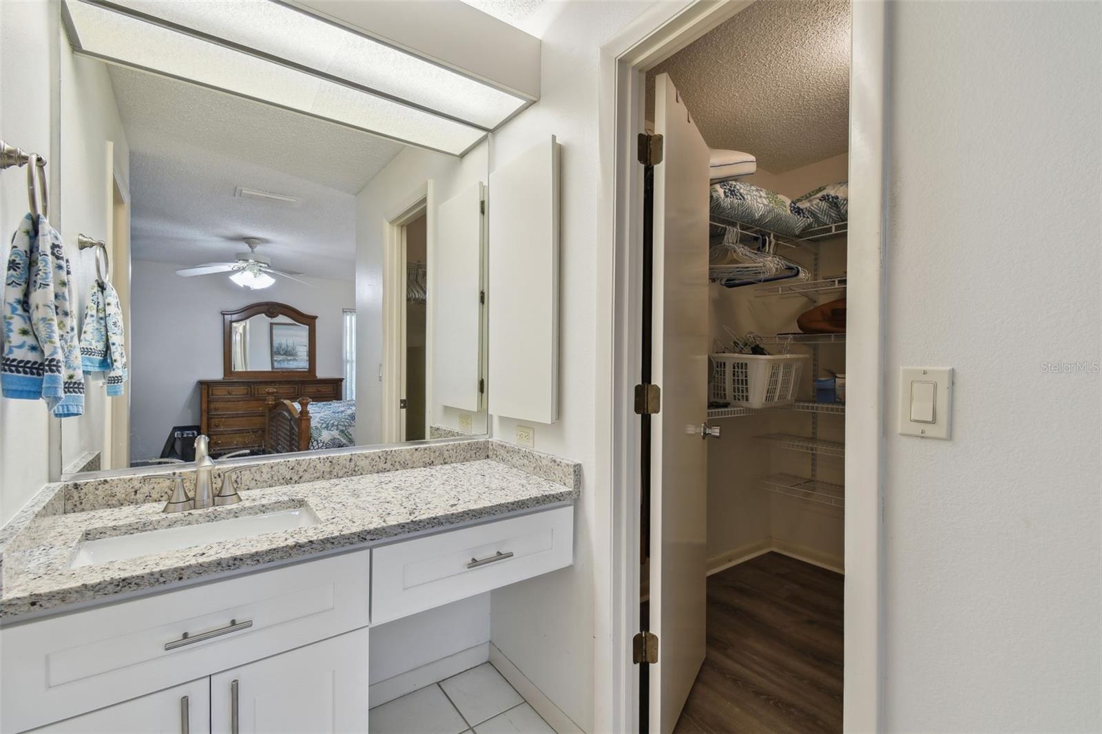 4329 DRESDEN LN #20, SARASOTA, FL, 34233