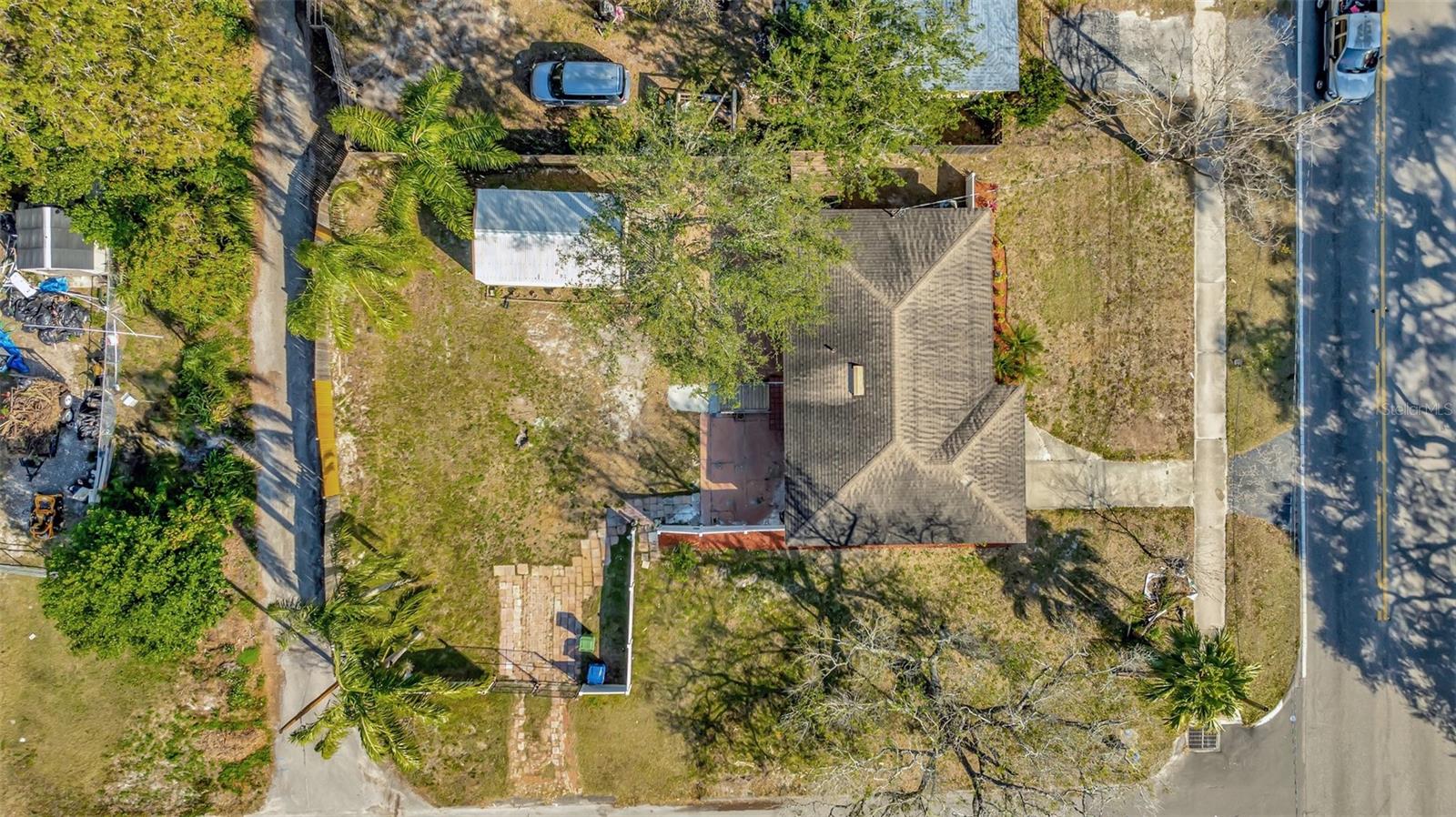 1423 W LINEBAUGH AVE, TAMPA, FL, 33612
