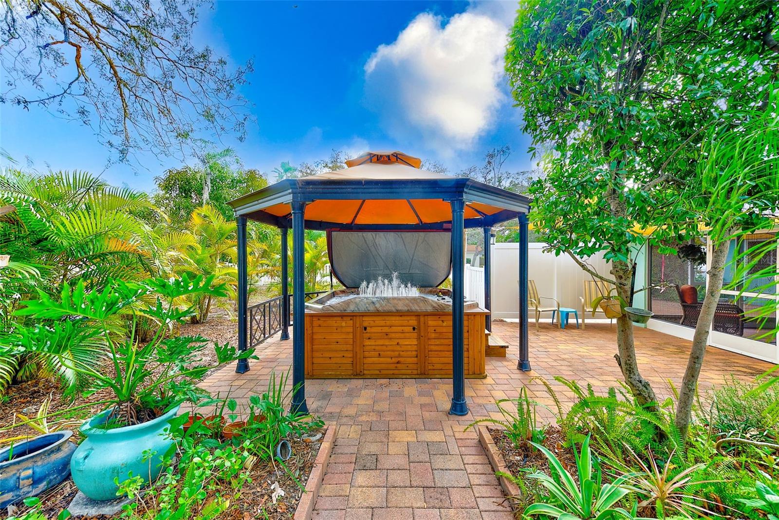 604 PENNSYLVANIA AVE, CRYSTAL BEACH, FL, 34681