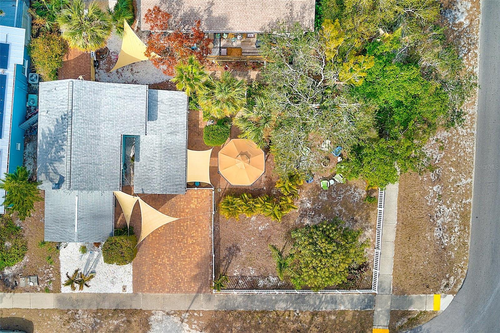 604 PENNSYLVANIA AVE, CRYSTAL BEACH, FL, 34681