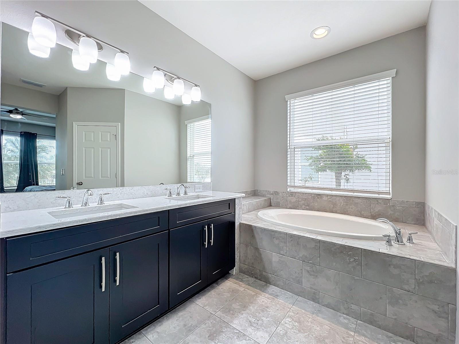 5629 MAIDENSTONE WAY, PALMETTO, FL, 34221