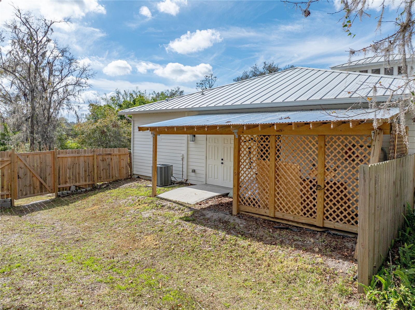 33204 DARBY TRAIL, DADE CITY, FL, 33525