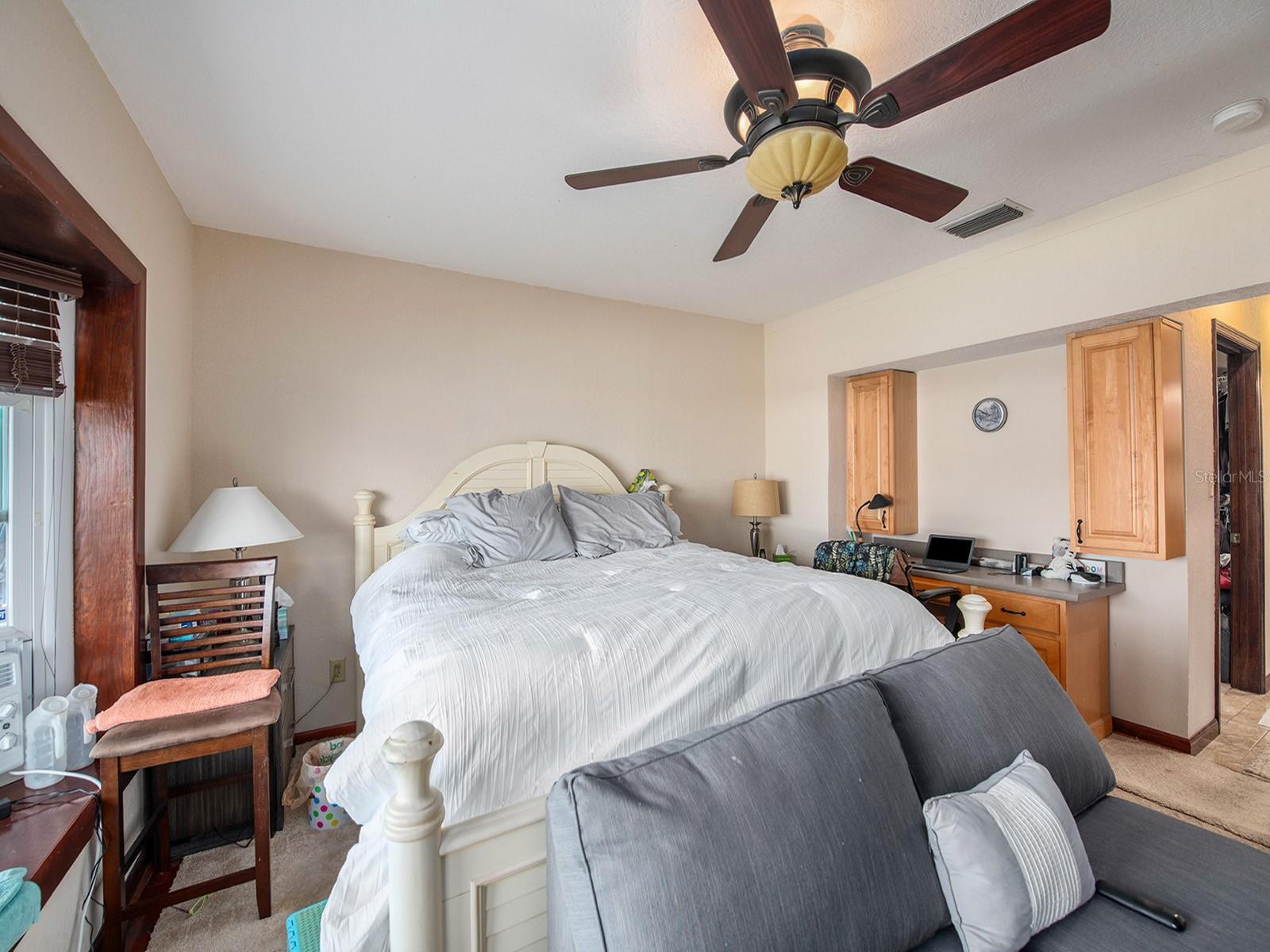 1818 DOLPHIN BLVD S, ST PETERSBURG, FL, 33707