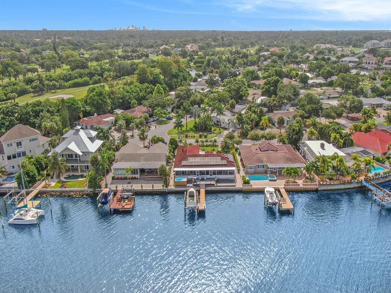 1818 DOLPHIN BLVD S, ST PETERSBURG, FL, 33707