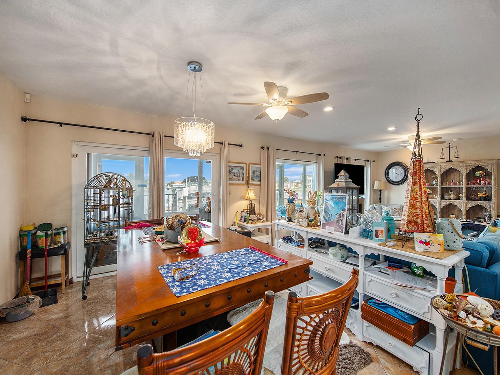 1818 DOLPHIN BLVD S, ST PETERSBURG, FL, 33707