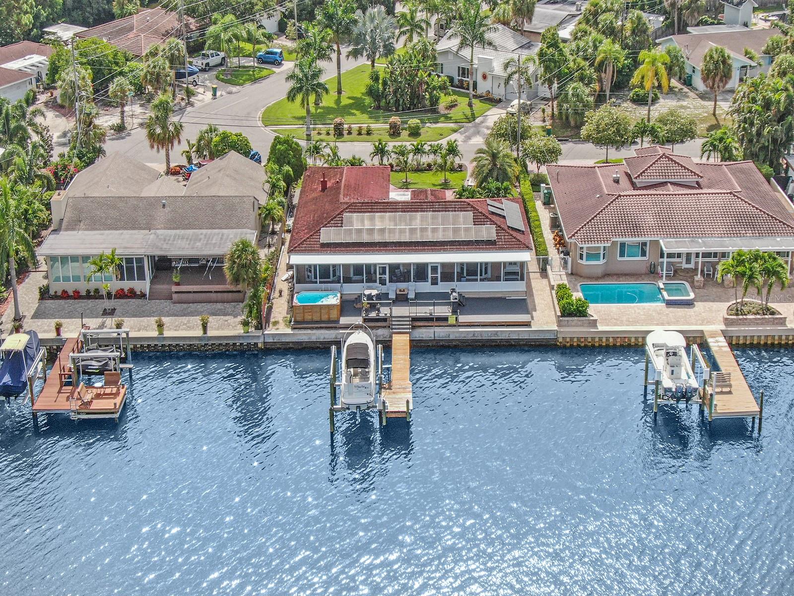 1818 DOLPHIN BLVD S, ST PETERSBURG, FL, 33707