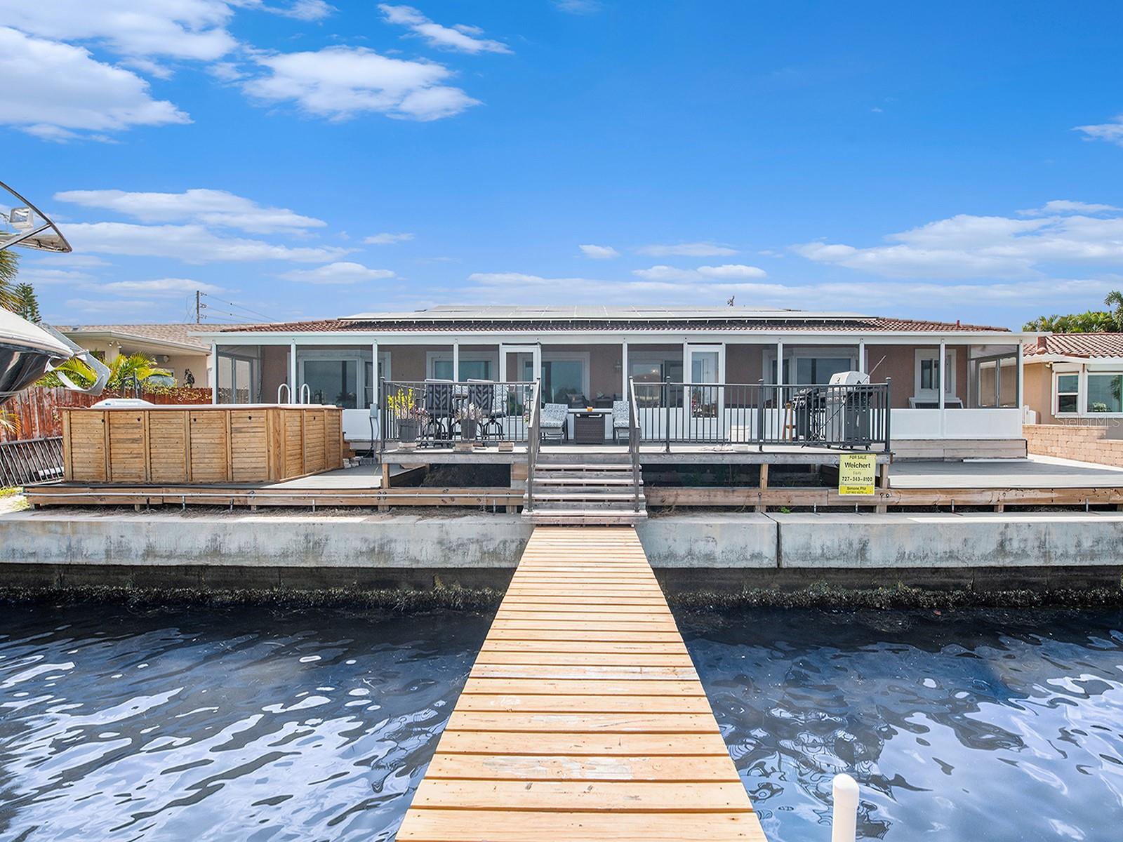 1818 DOLPHIN BLVD S, ST PETERSBURG, FL, 33707