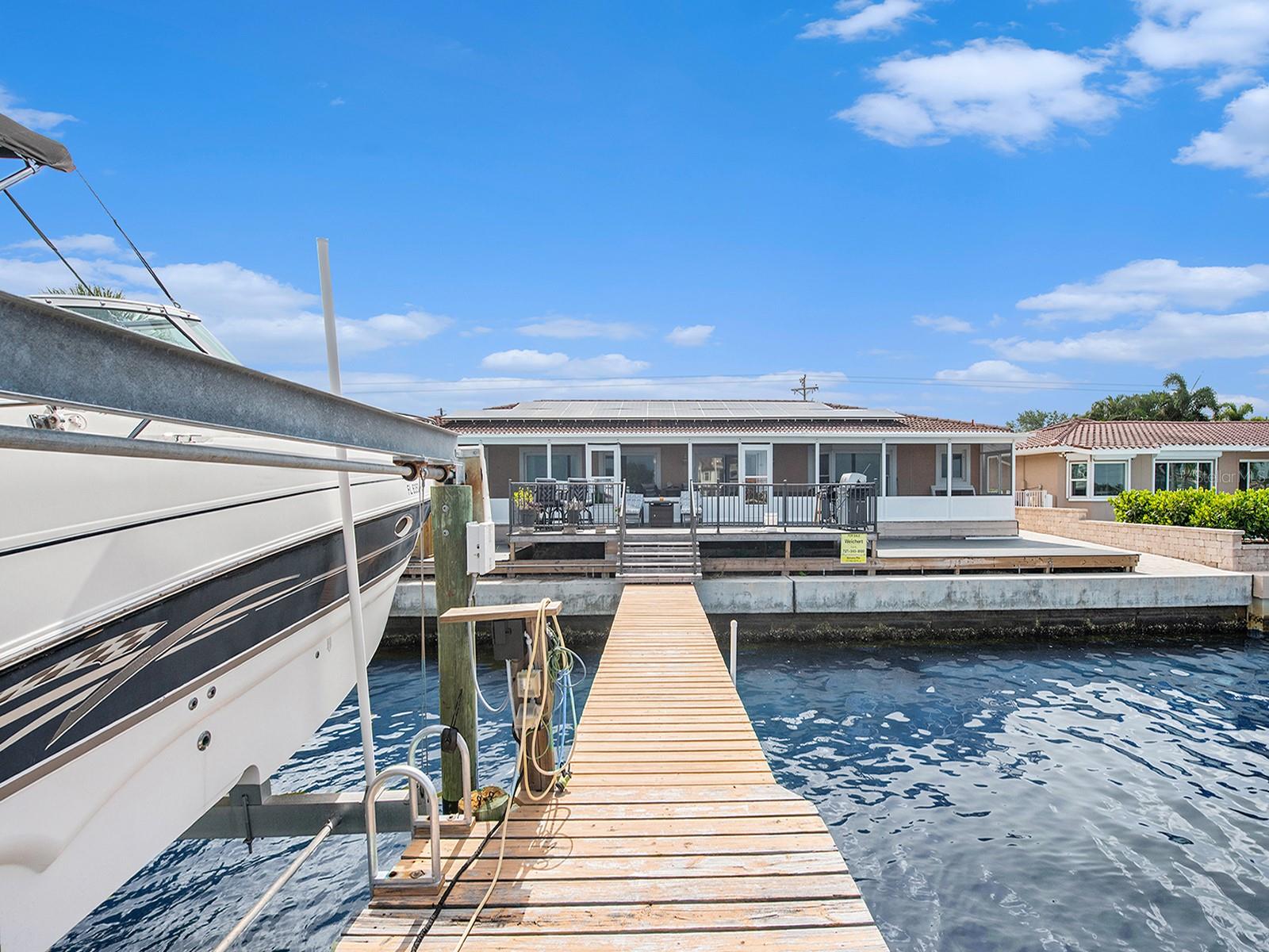1818 DOLPHIN BLVD S, ST PETERSBURG, FL, 33707