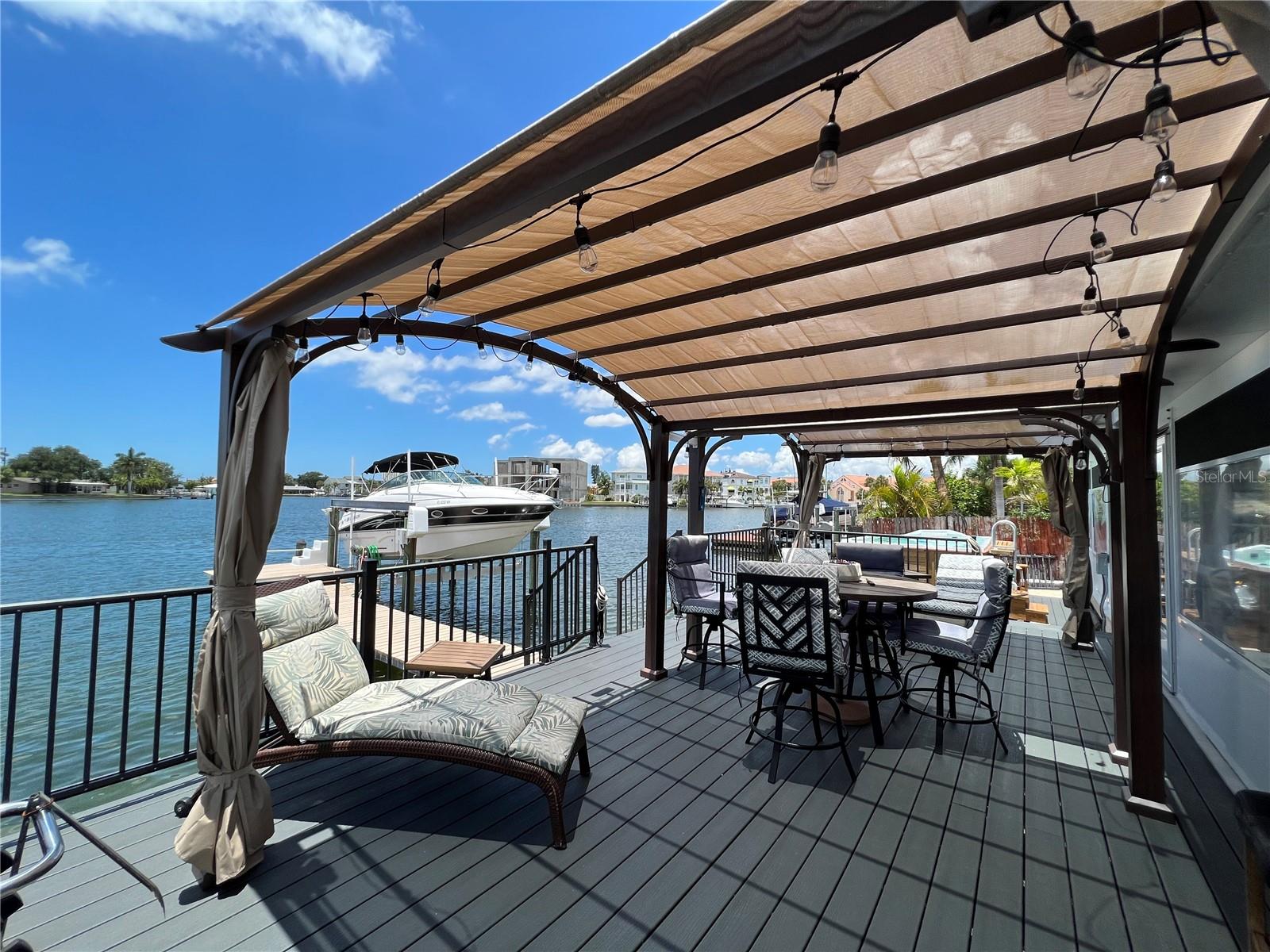 1818 DOLPHIN BLVD S, ST PETERSBURG, FL, 33707